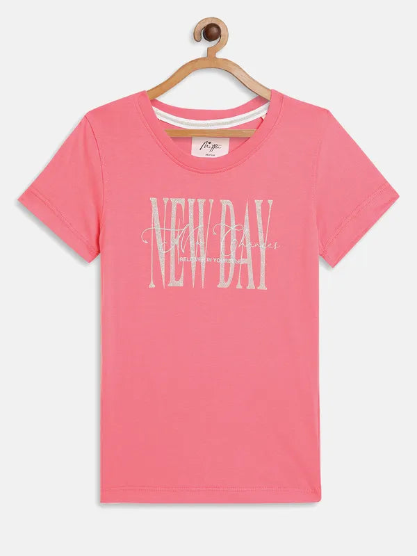 Bubble Gum Graphic Round Neck