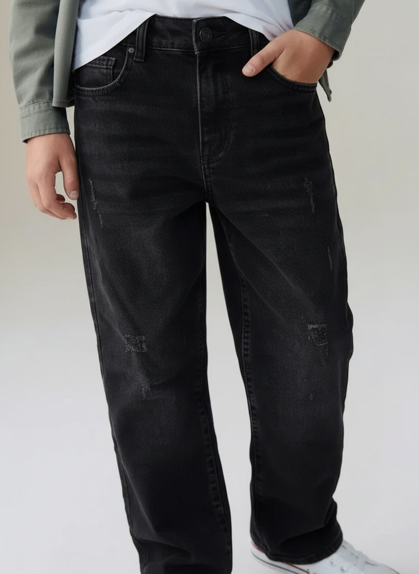 Boys Straight Fit Mid-Rise Mildly Distressed Light Fade Stretchable Jeans
