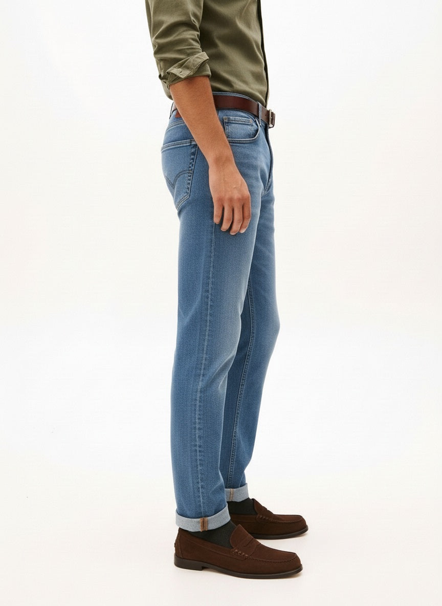 Men Straight Fit Mid-Rise Light Fade Stretchable Jeans