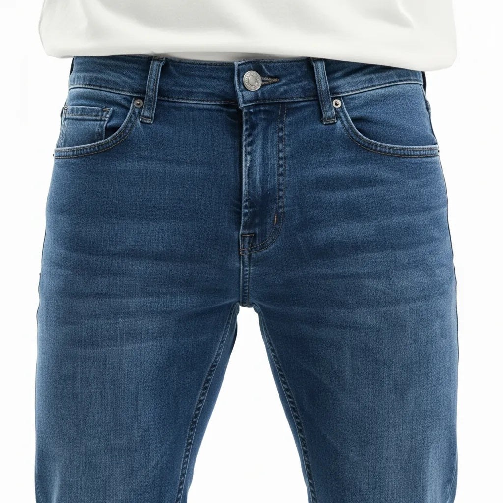 Men Straight Fit Mid-Rise Light Fade Stretchable Jeans