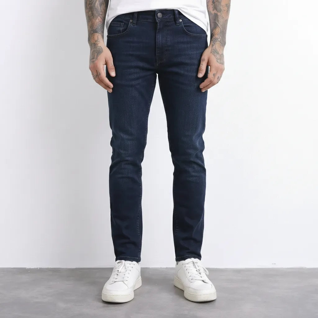 Men Straight Fit Mid-Rise Stretchable Jeans