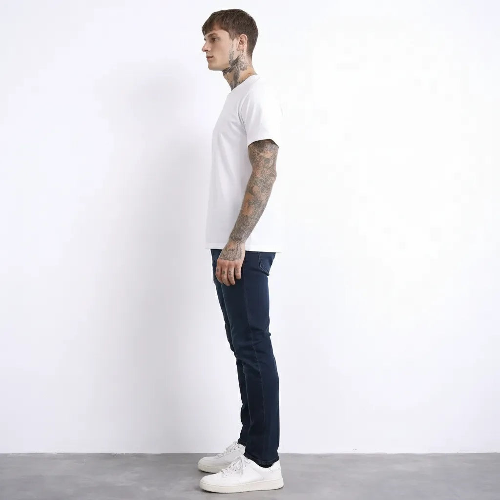 Men Straight Fit Mid-Rise Stretchable Jeans