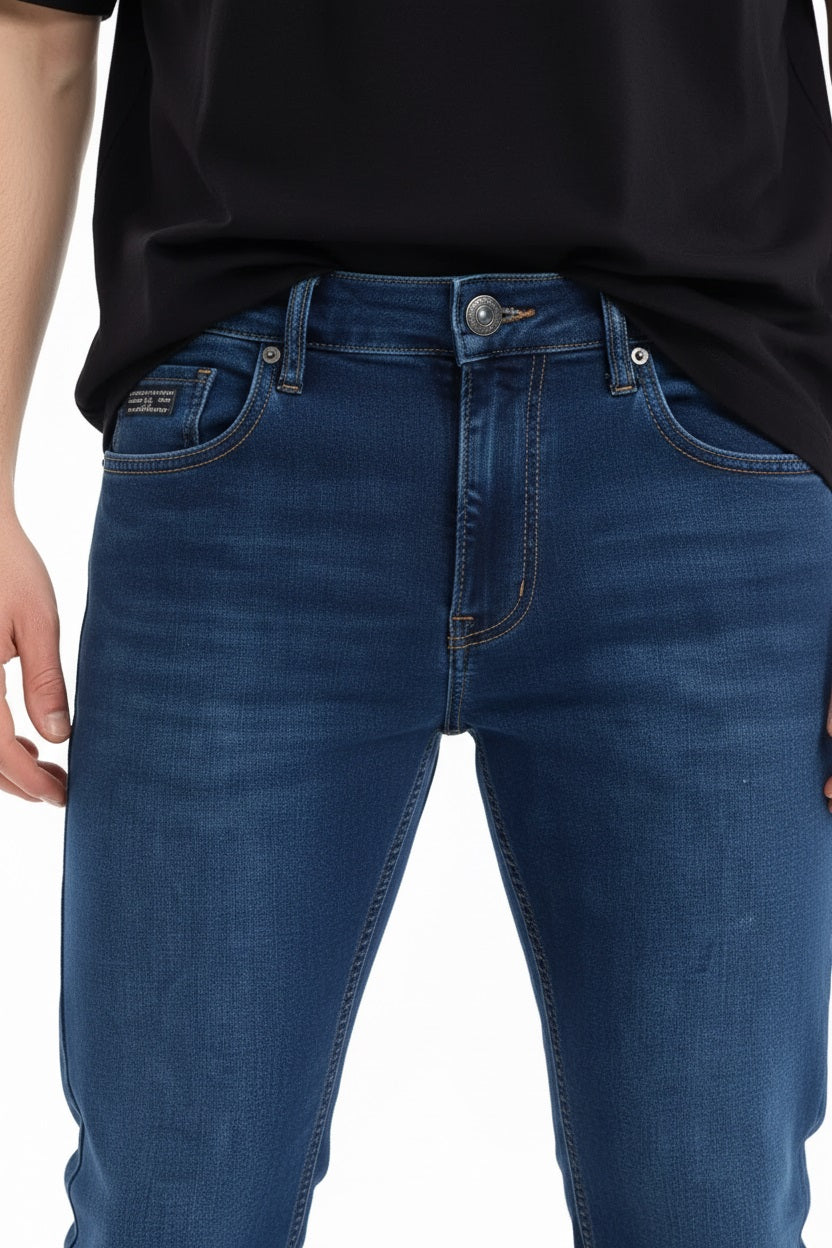 Men Regular Fit Mid-Rise Light Fade Stretchable Jeans