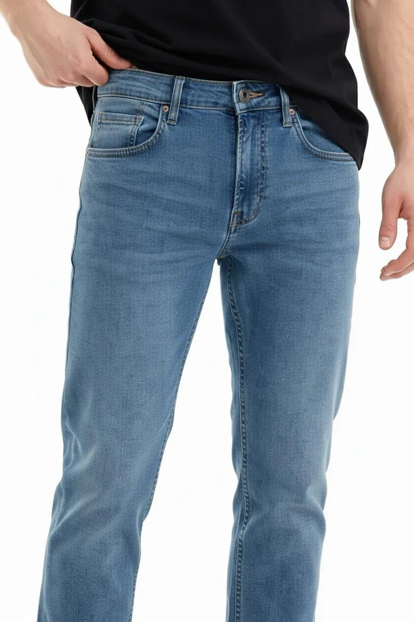 Men Regular Fit Mid-Rise Light Fade Stretchable Jeans