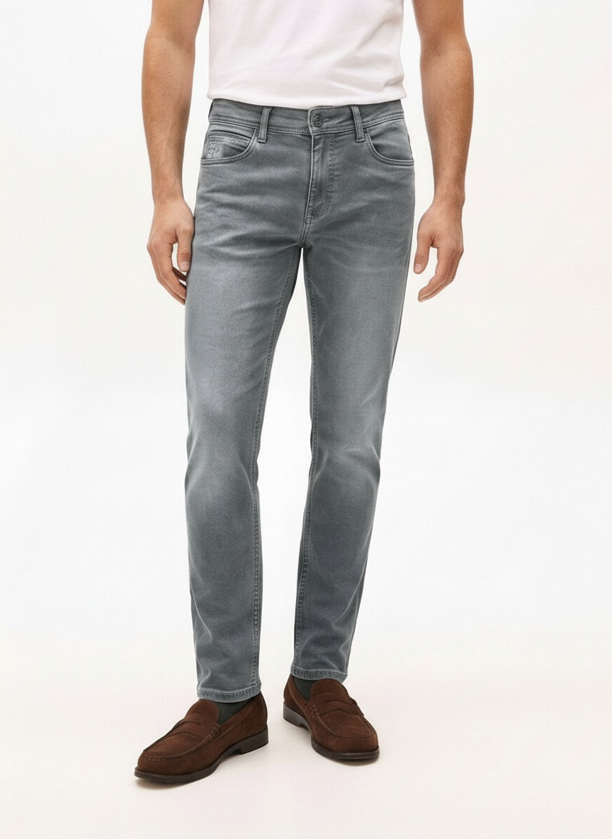 Men Slim Fit Mid-Rise Light Fade Stretchable Jeans