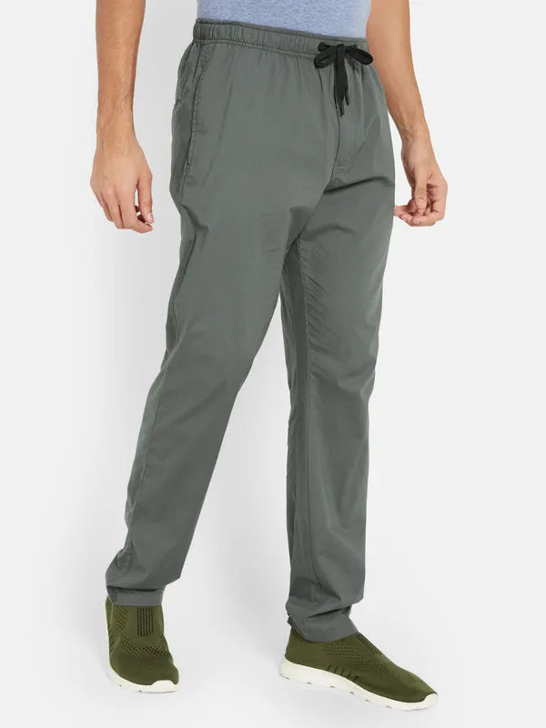 Octave Men Mid-Rise Cotton Track Pants