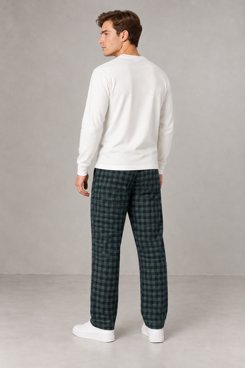 Men’s Yarn-Dyed Brushed Check Lower in Olive– Regular Fit Winter Trousers