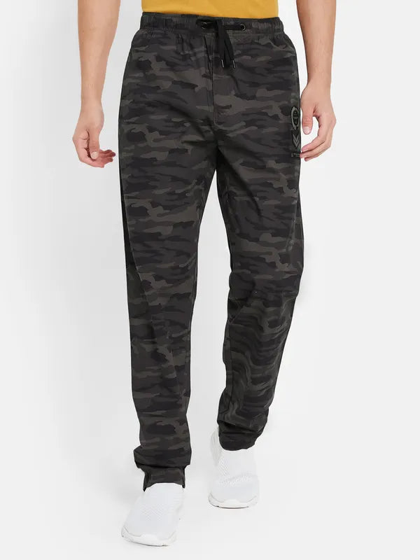 Relaxed Fit Camouflage Pint Lower