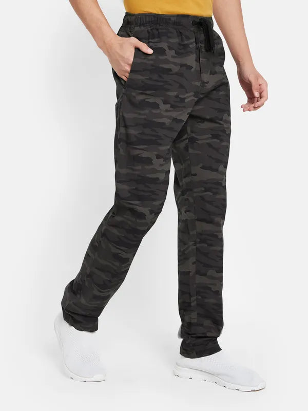 Relaxed Fit Camouflage Pint Lower
