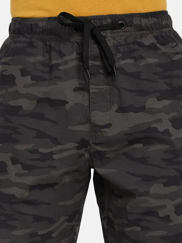 Relaxed Fit Camouflage Pint Lower