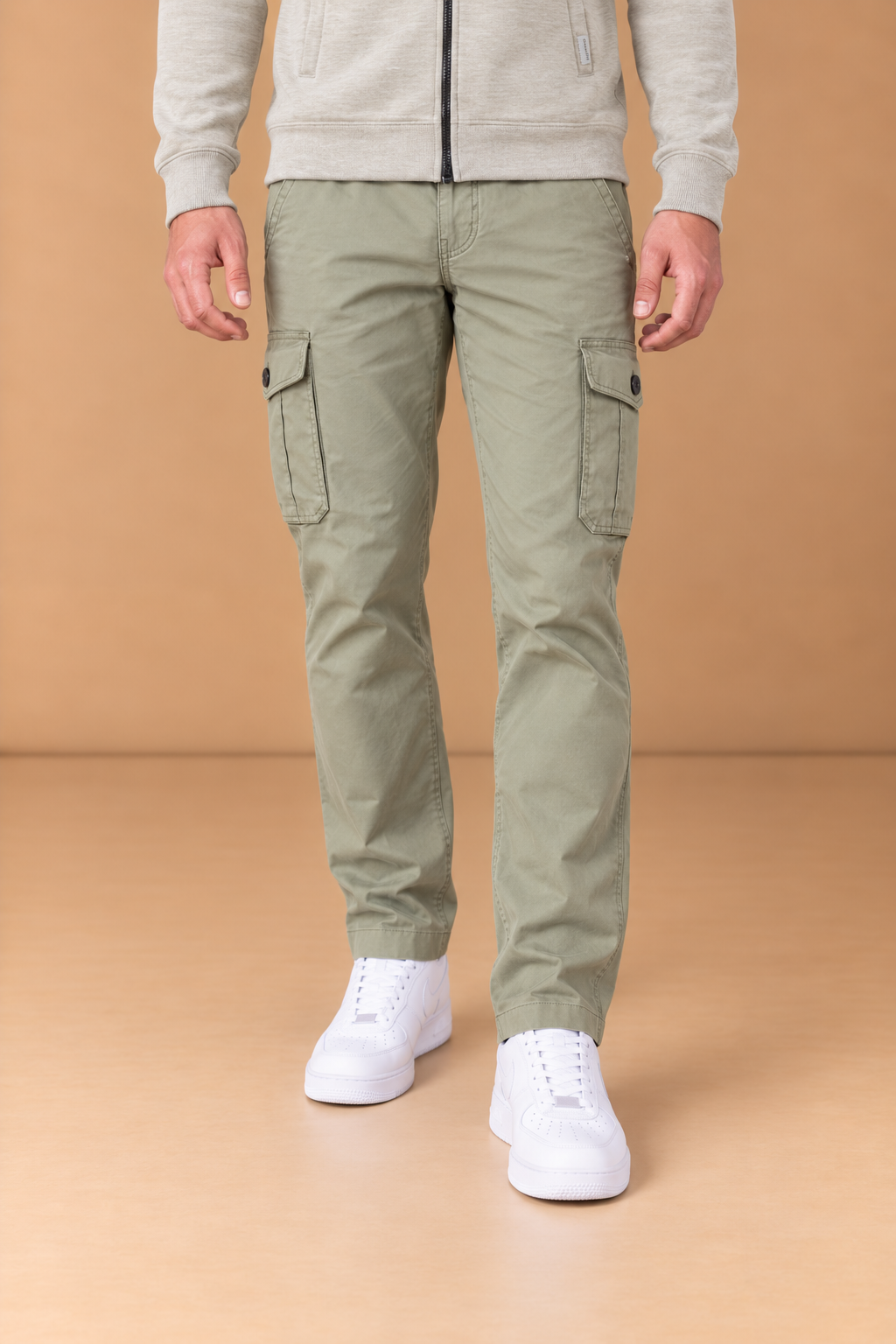 Men’s Poplin Lycra Cargo Lower in London Fog – Regular Fit Woven Cargo Pants