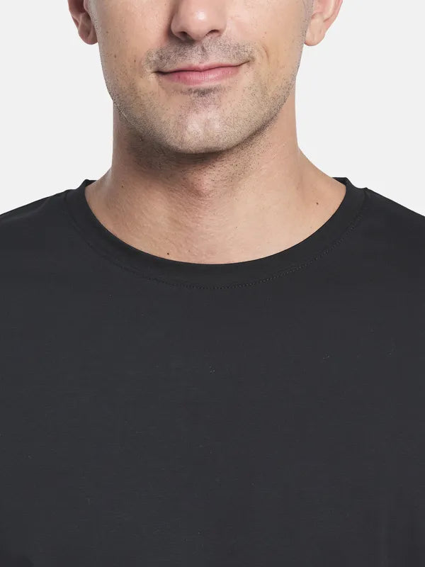 Men Black Solid Raw Edge T-Shirt