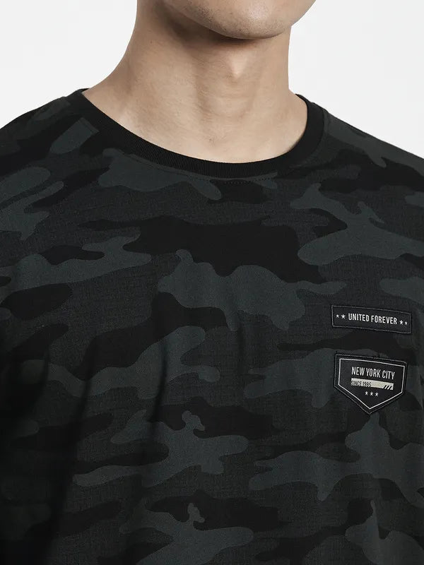 Men Black Camouflage Printed T-Shirt
