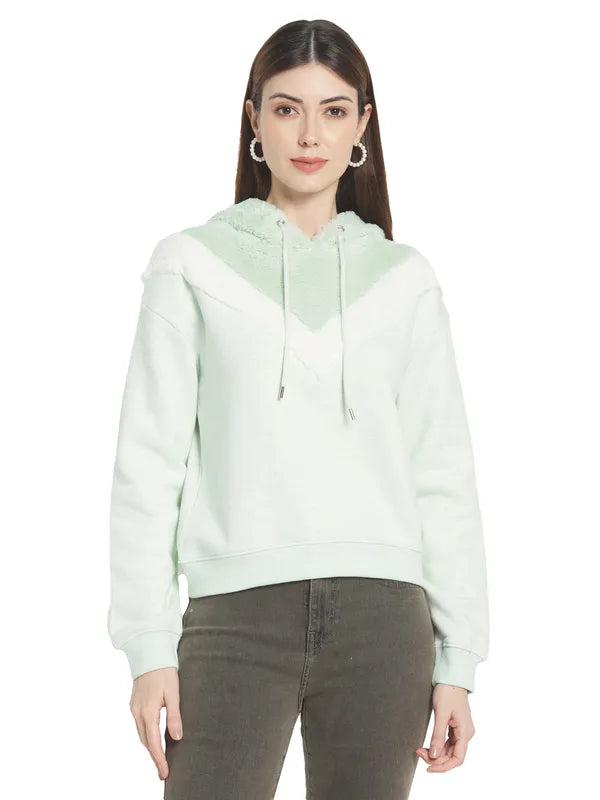 Mettle Women Green Solid Hooded Sweatshirt