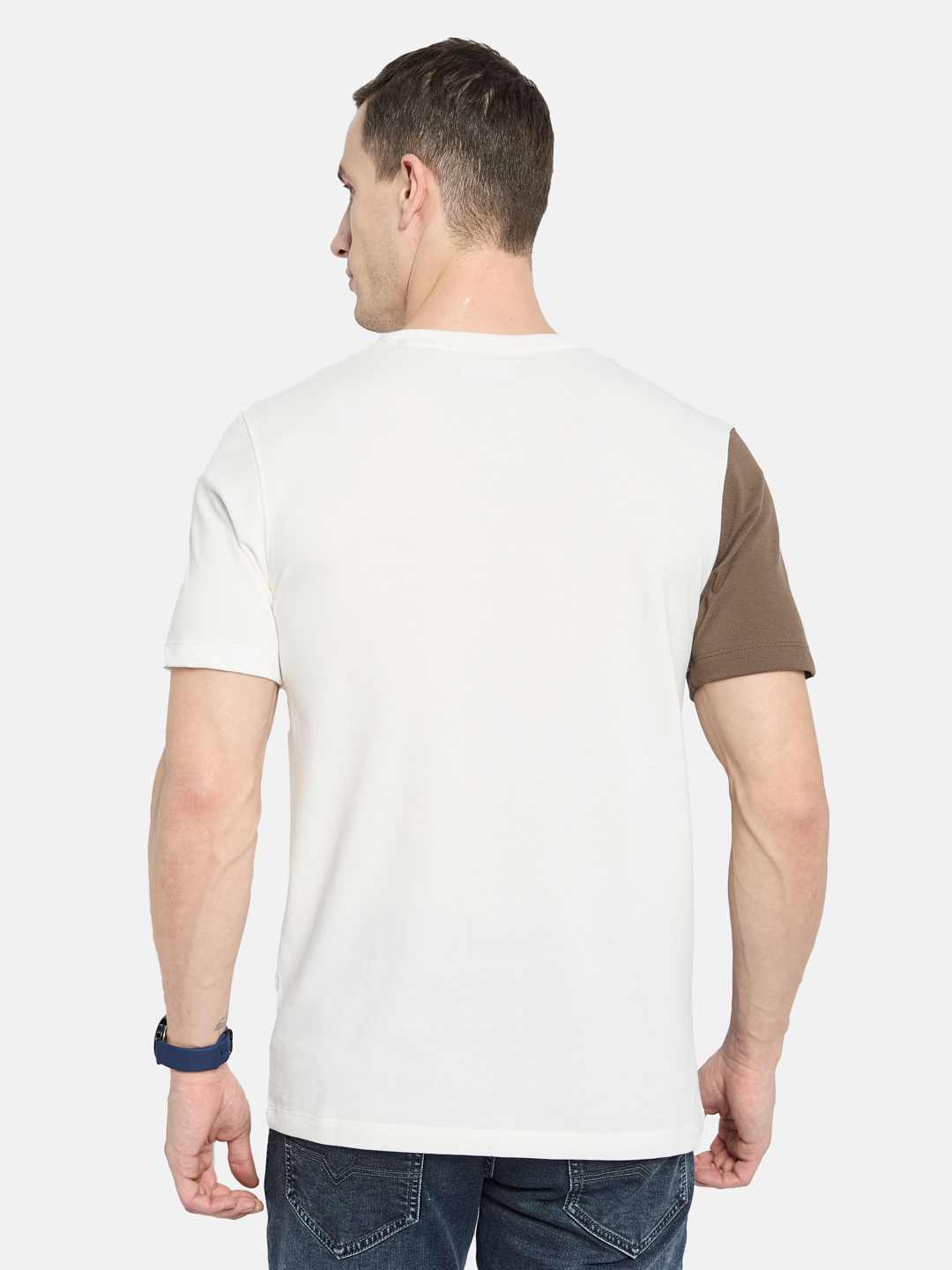 Octave Men Colourblocked T-shirt