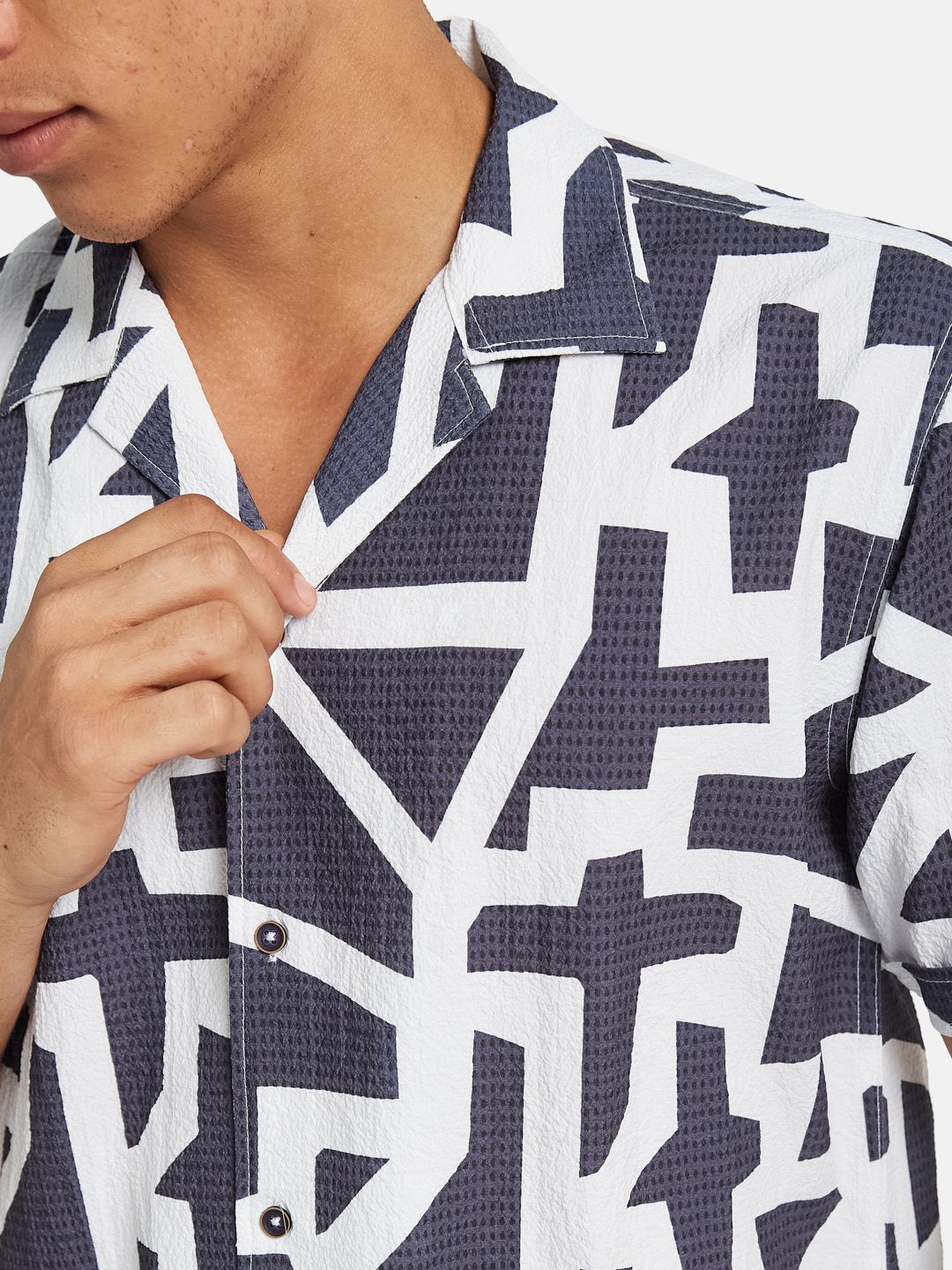 METTLE Abstract Printed Spread Collar Cotton Shirt