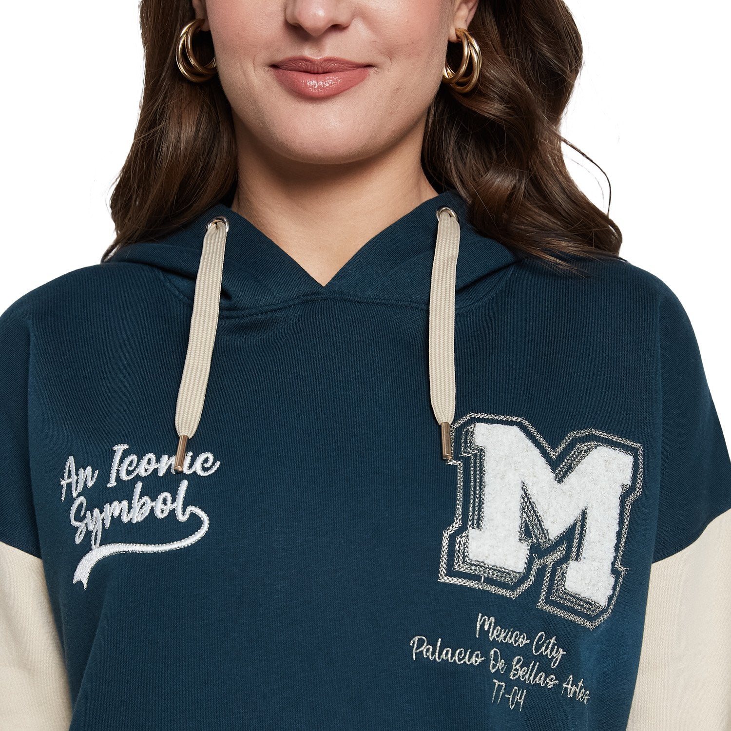 METTLE Women Printed Hooded Sweatshirt