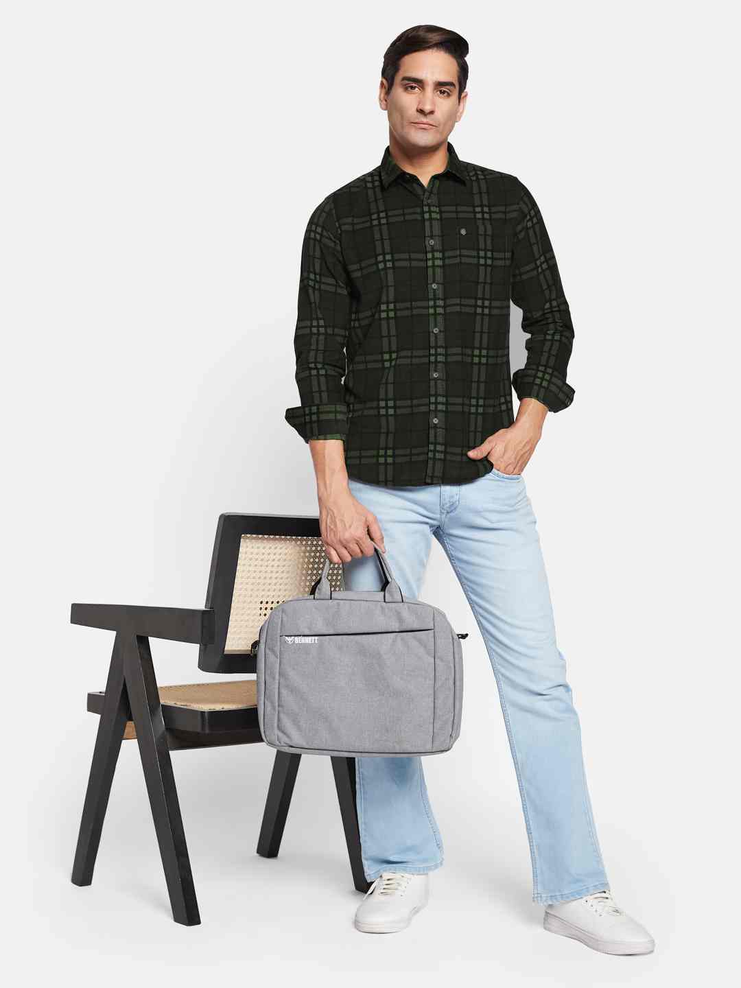 METTLE Men Opaque Checked Casual Shirt
