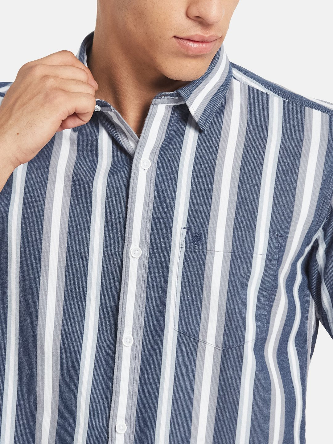 METTLE Men Vertical Striped Spread Collar Cotton Casual Shirt