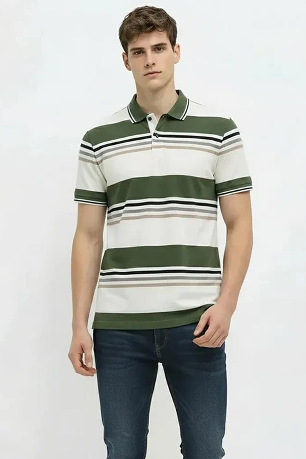 Men Colourblocked Polo Collar T-shirt
