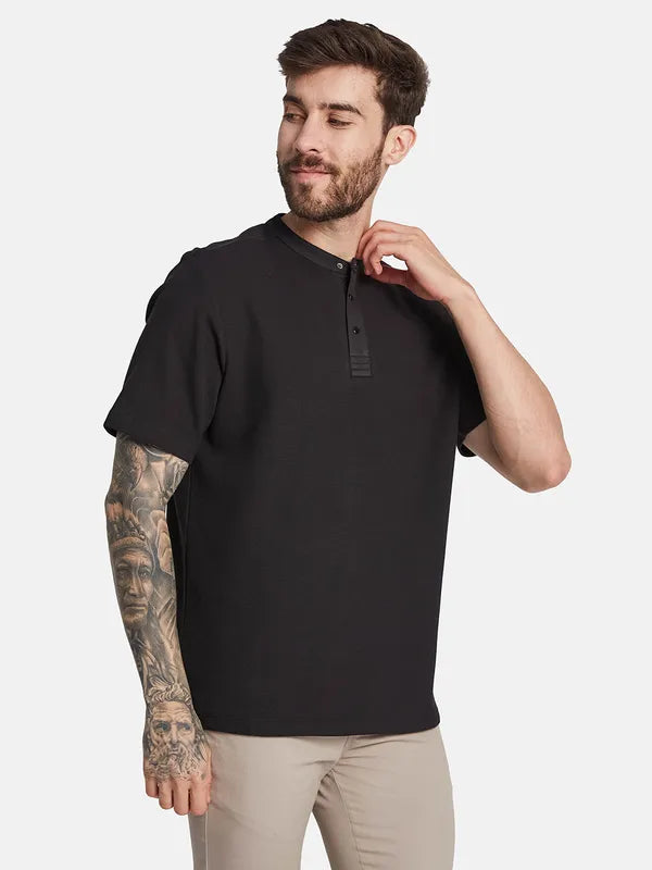 Octave Henley Neck Round Neck Cotton T-Shirt
