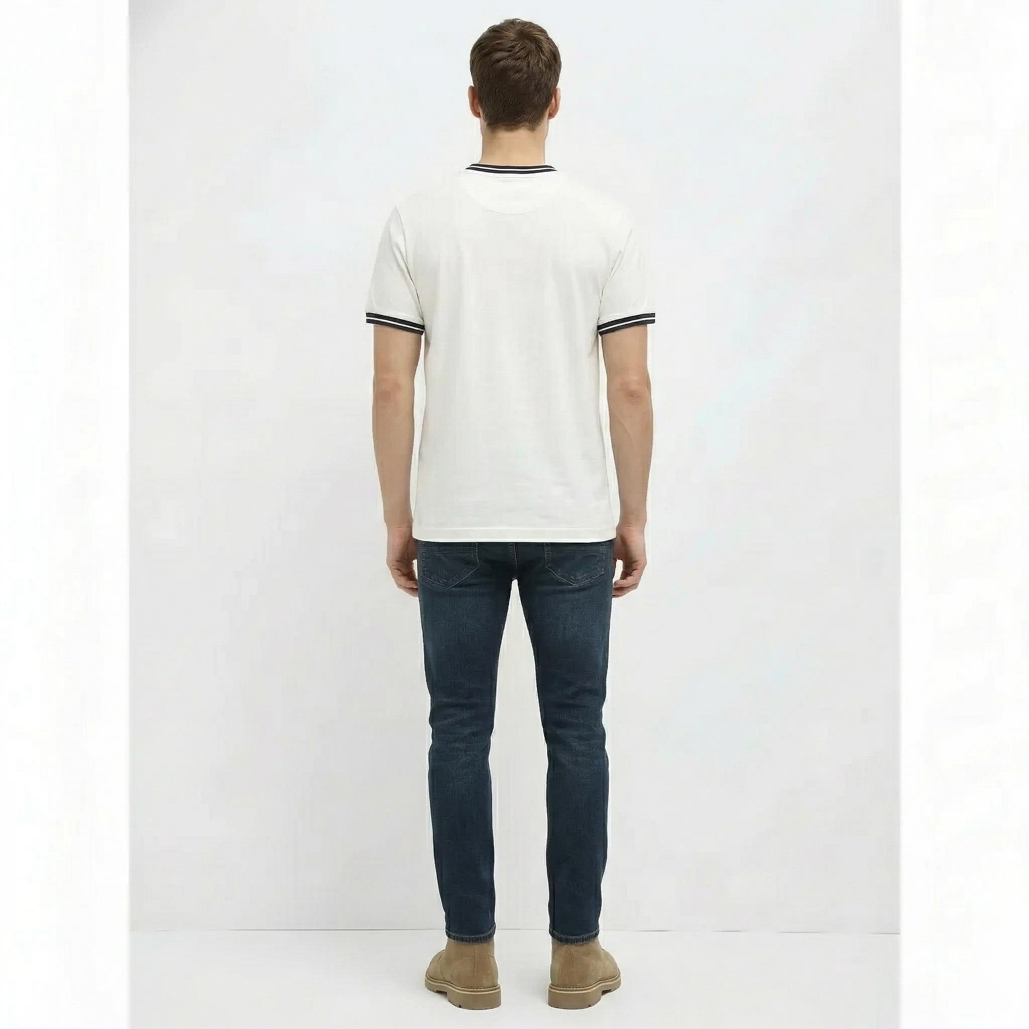 Men Typography Printed T-shirt