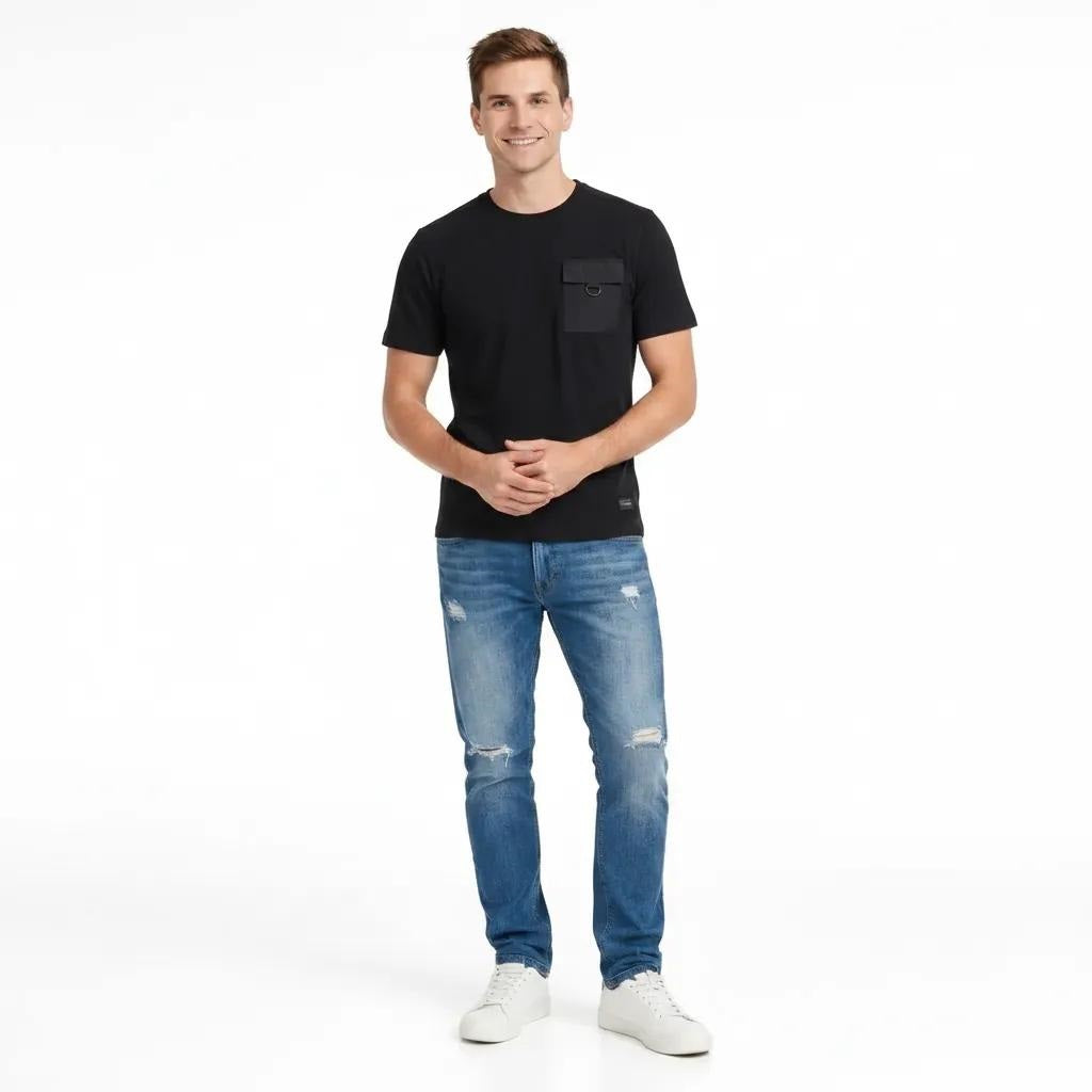 Men Solid Round Neck T-shirt