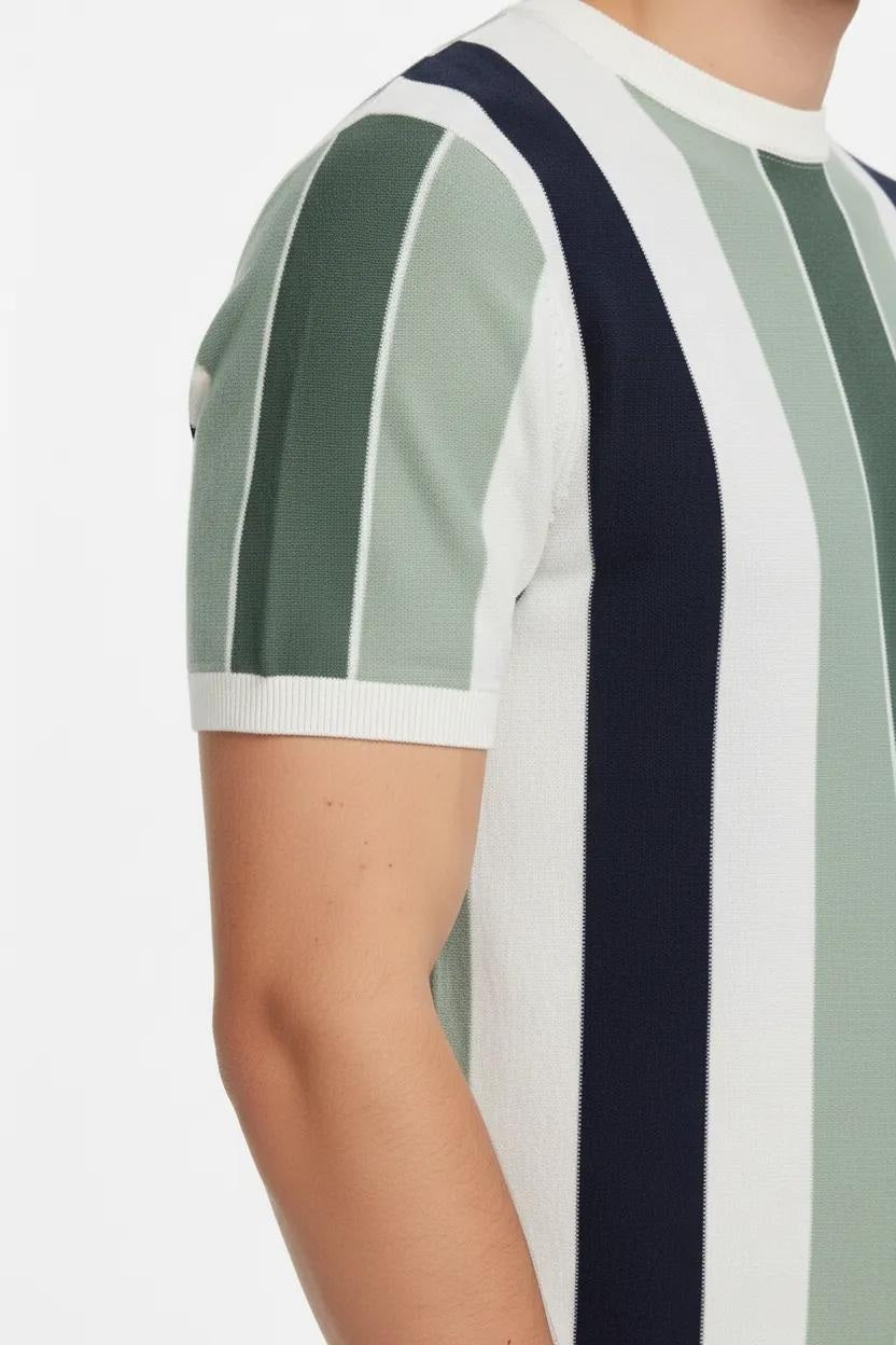 Men Striped Monochrome T-shirt