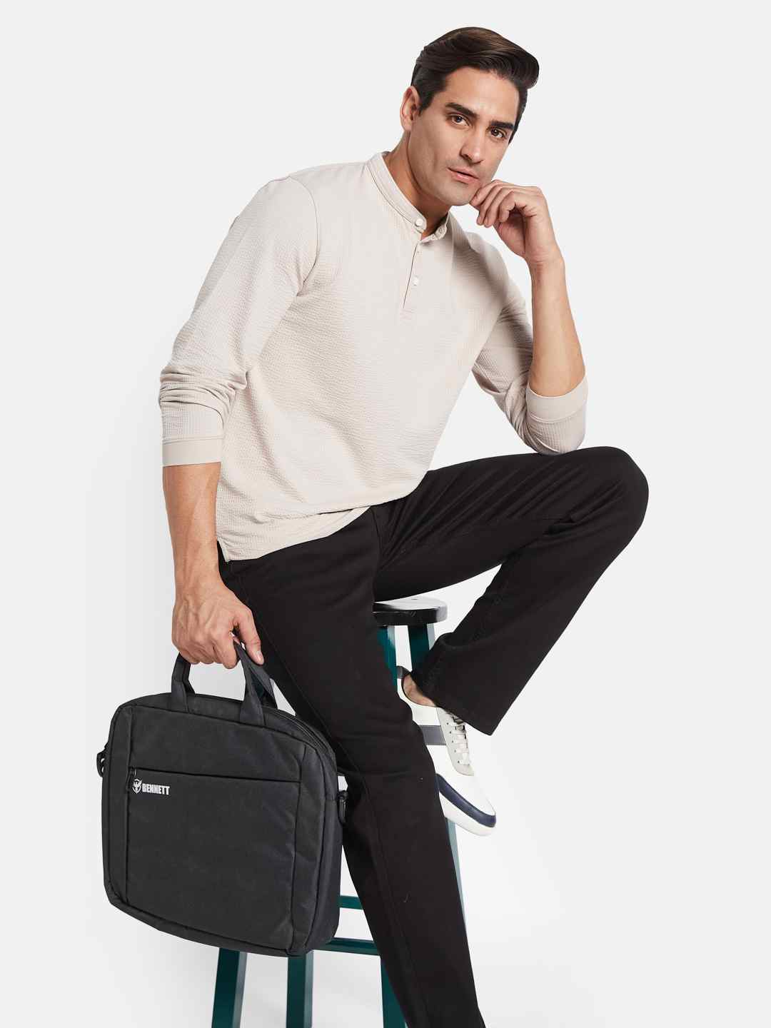 METTLE Men Mandarin Collar T-shirt