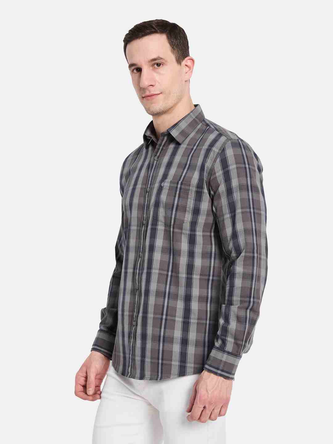 METTLE Men Multi Stripes Opaque Striped Casual Shirt
