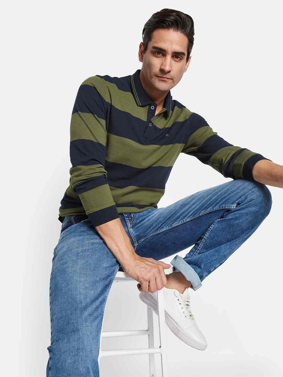METTLE Men Colourblocked Polo Collar T-shirt