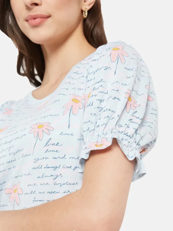 All Over Printed Top With Puffed Sleeve