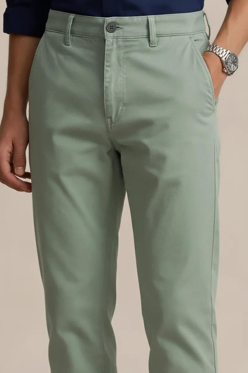 Men Mid-Rise Chinos Trousers