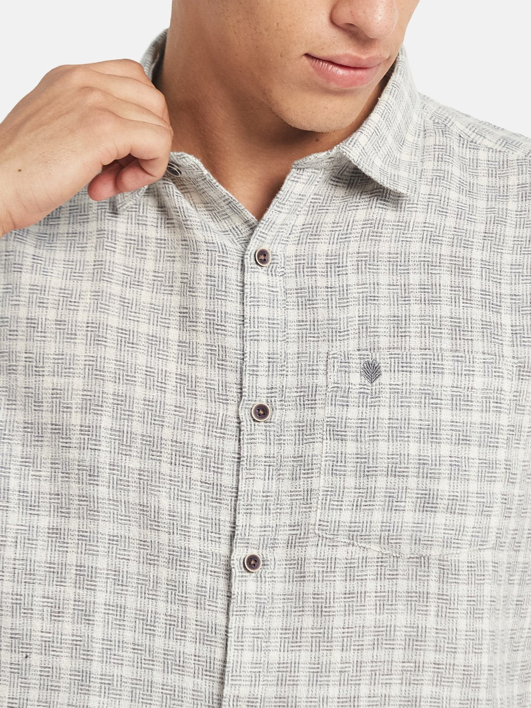 METTLE Men Textured Spread Collar Cotton Casual Shirt