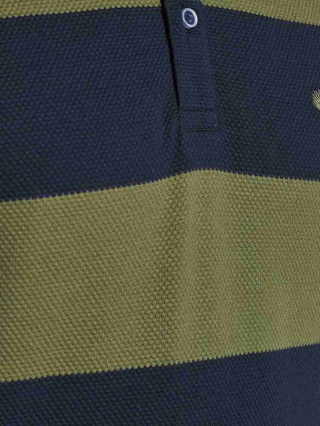 METTLE Men Colourblocked Polo Collar T-shirt
