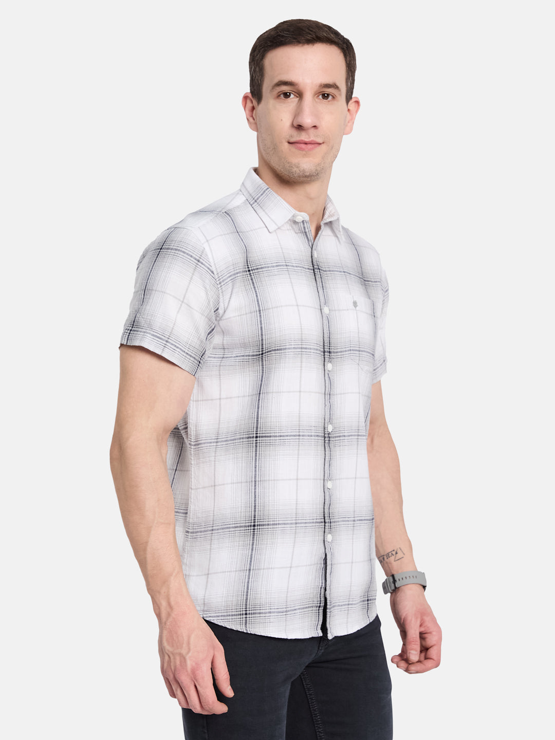 METTLE Men Opaque Checked Casual Shirt