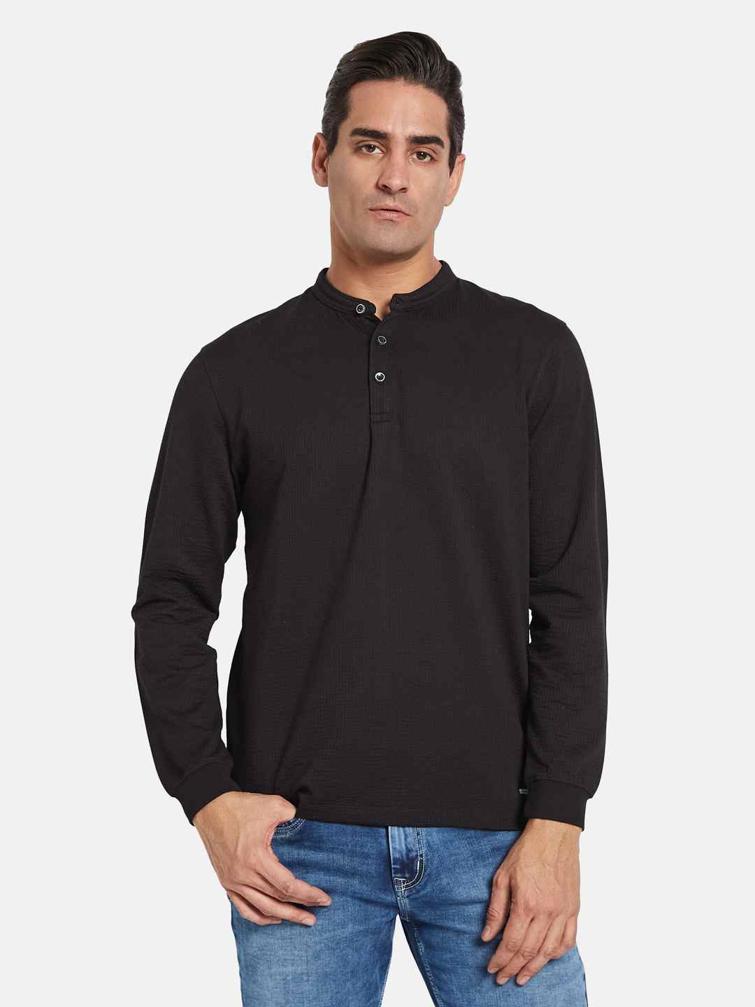 METTLE Men Mandarin Collar T-shirt