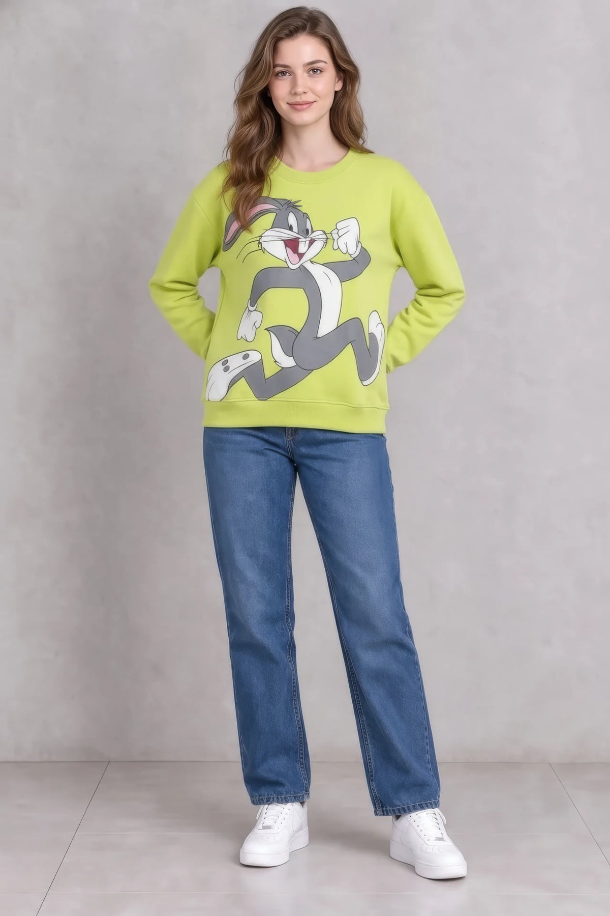Women’s Lime Green Knitted Cotton Fleece Looney Tunes Graphic Sweatshirt – Regular Fit