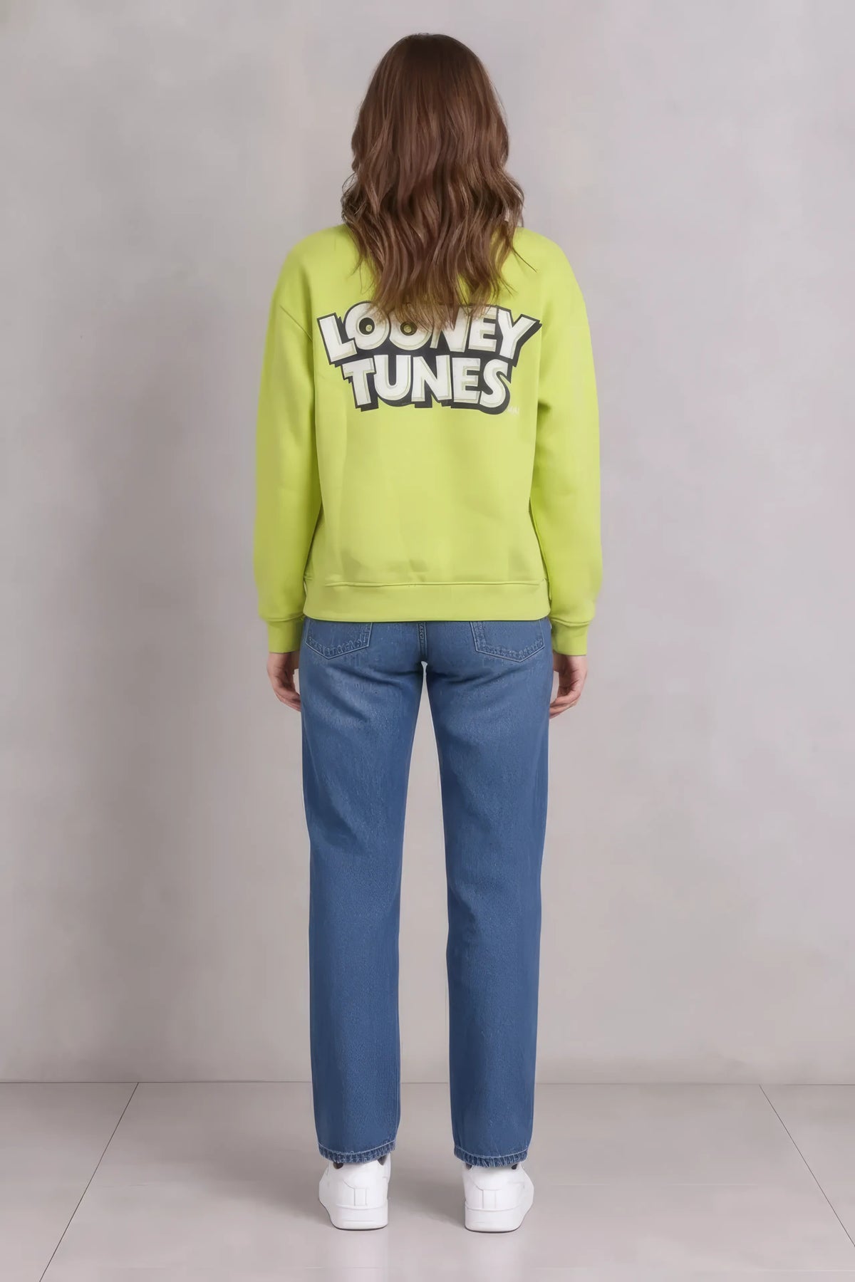 Women’s Lime Green Knitted Cotton Fleece Looney Tunes Graphic Sweatshirt – Regular Fit