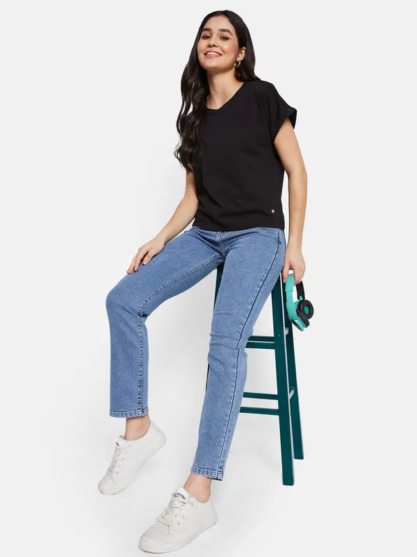 Mettle Women Straight Fit Slash Knee Jeans