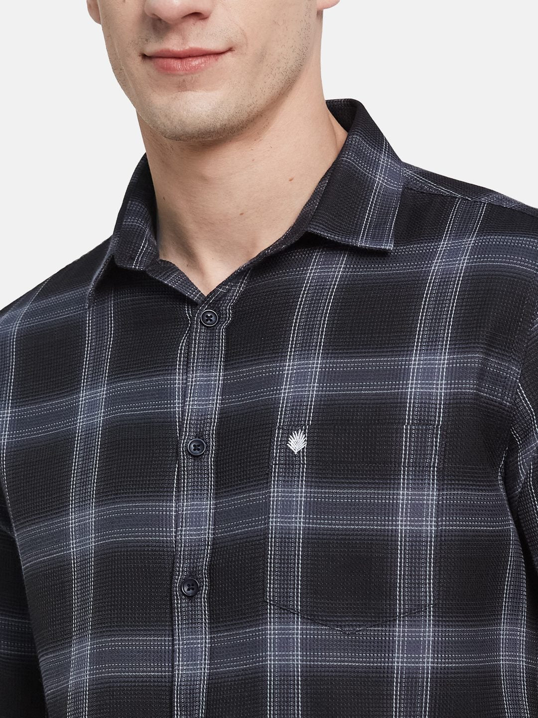 METTLE Men Spread Collar Buffalo Checked Cotton Casual Shirt