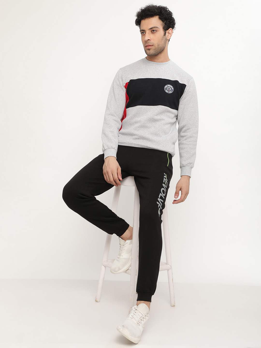 Octave Men Navy Blue Solid Joggers