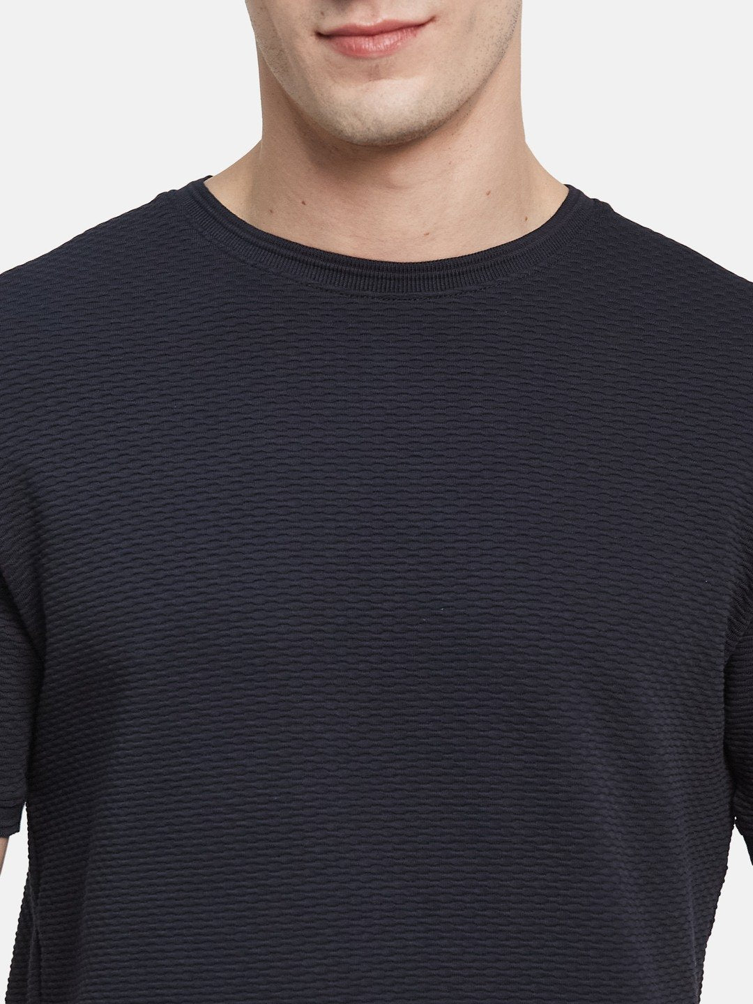 STRUCTURE ROUND NECK BUBBLE KNIT T-SHIRT