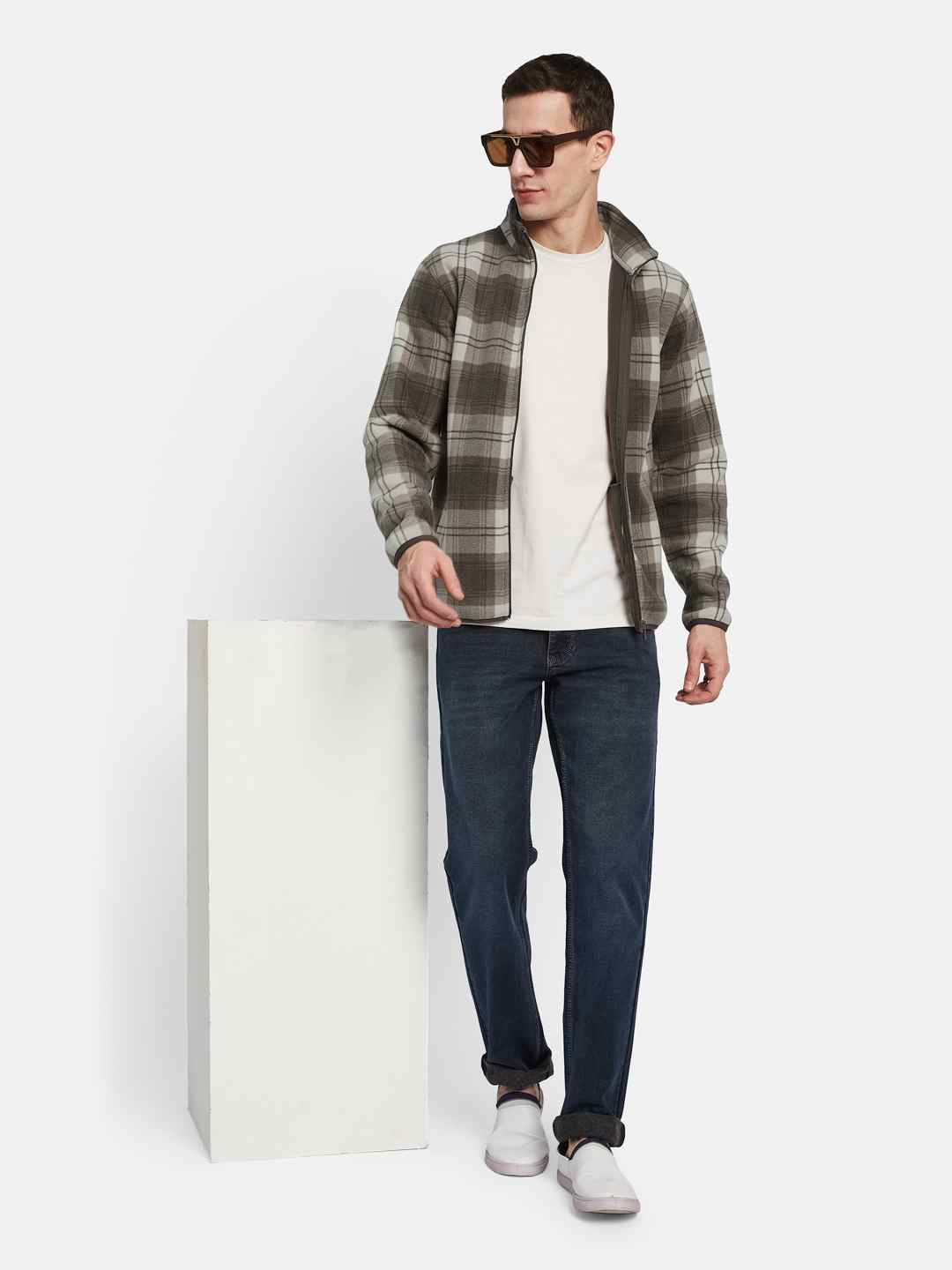 Octave Men Checked Sweatshirt