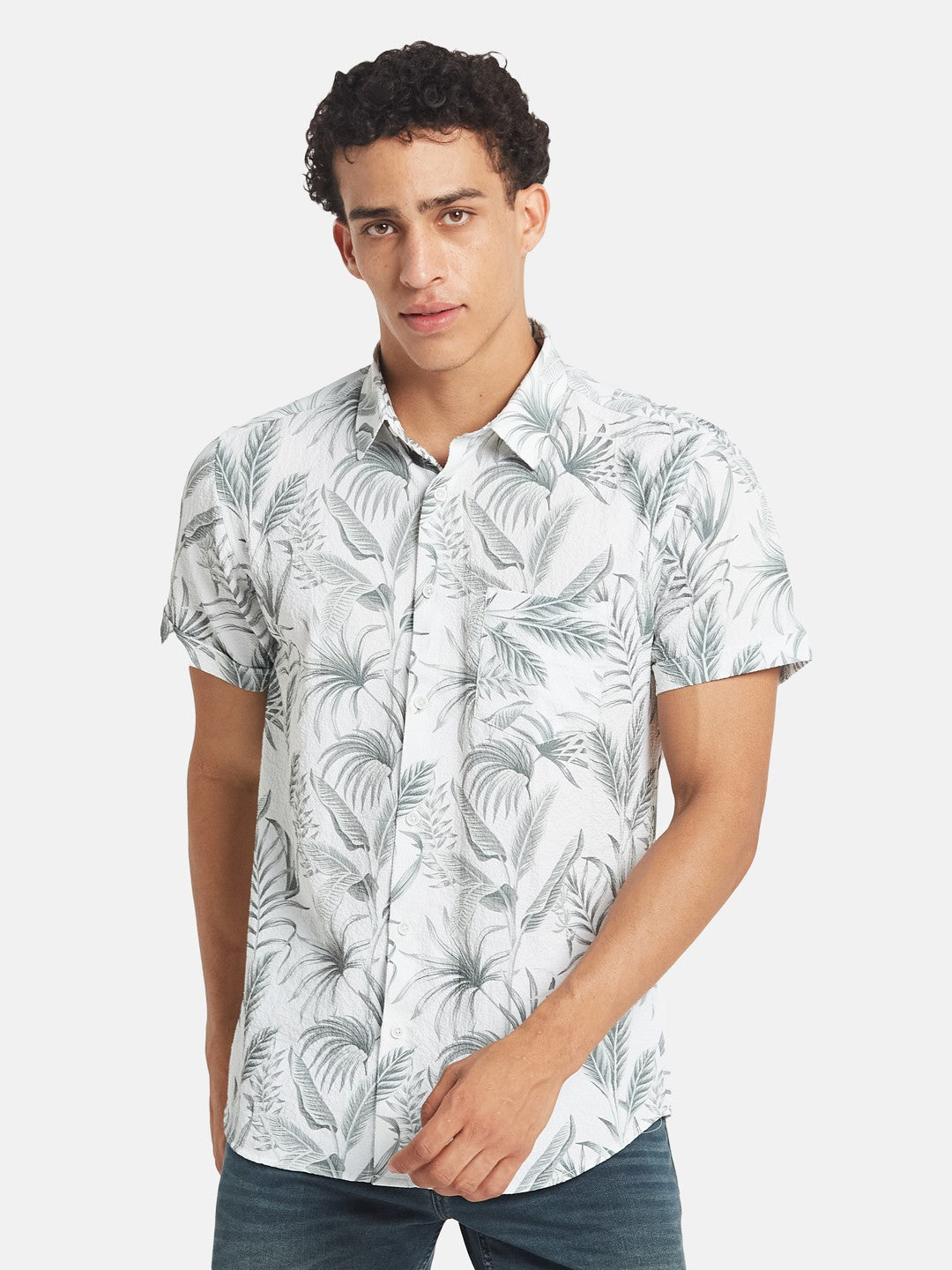 METTLE Floral Printed Short Sleeves Spread Collar Cotton Opaque Regular Fit Casual Shirt