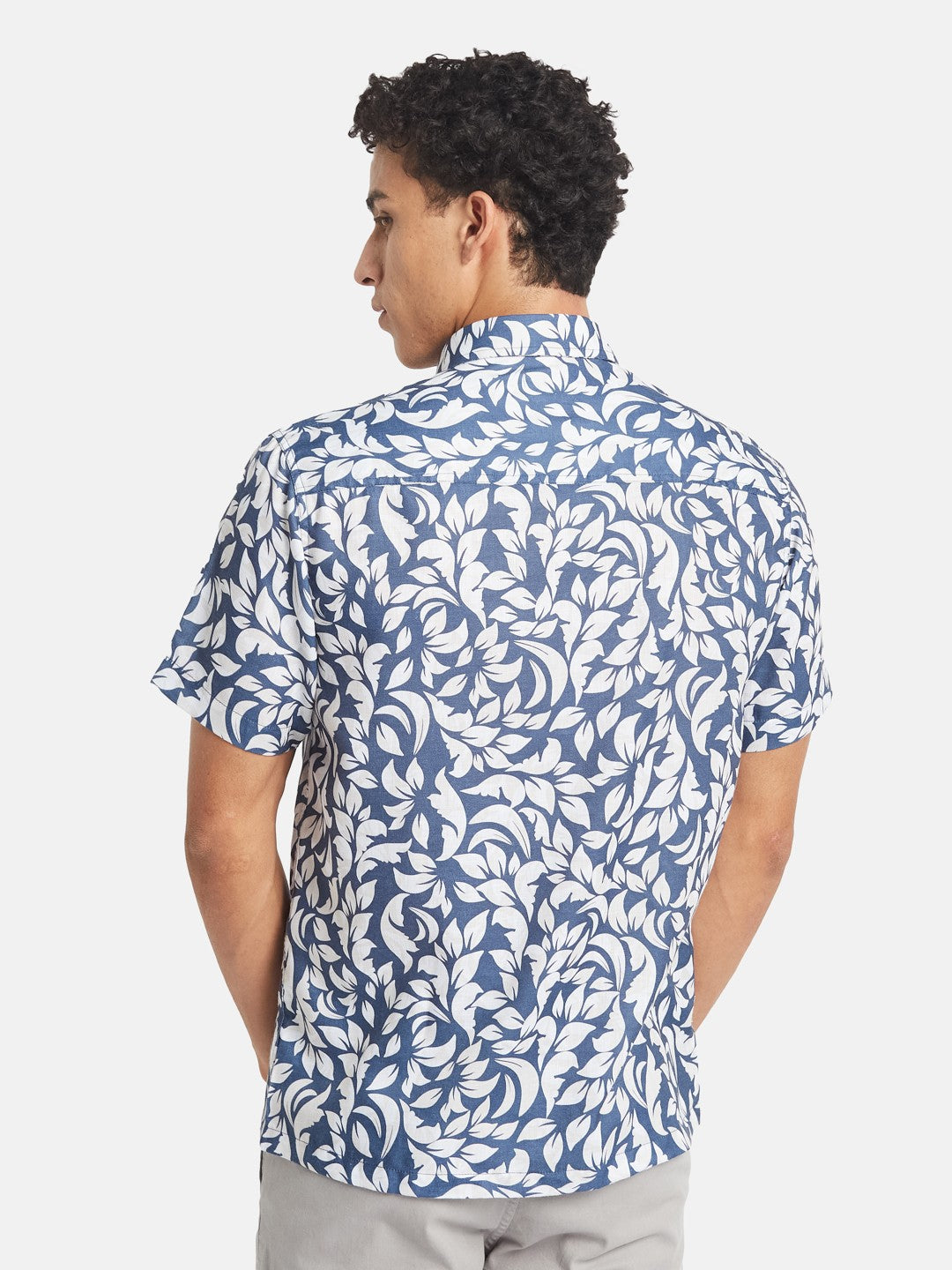 METTLE Men Floral Printed Spread Collar Cotton Casual Shirt