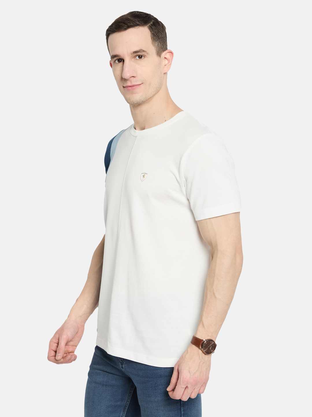 Octave Men Colourblocked T-shirt