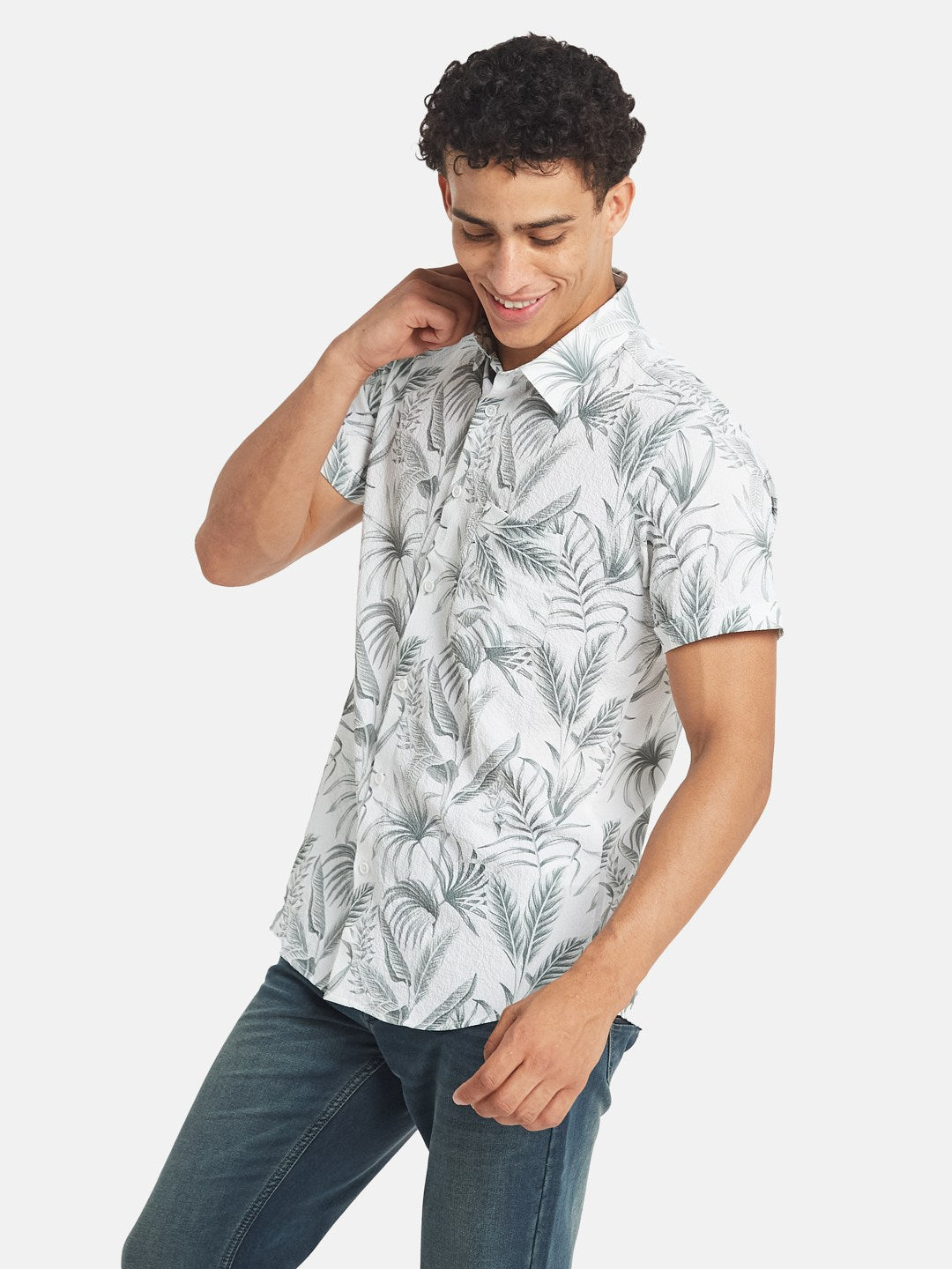 METTLE Floral Printed Short Sleeves Spread Collar Cotton Opaque Regular Fit Casual Shirt
