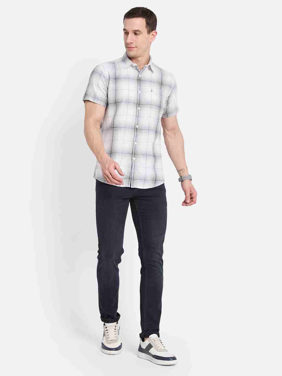 METTLE Men Opaque Checked Casual Shirt