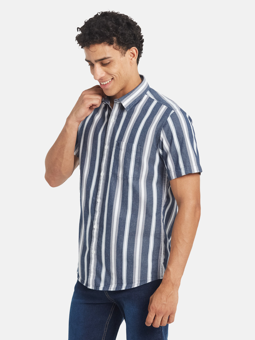 METTLE Men Vertical Striped Spread Collar Cotton Casual Shirt